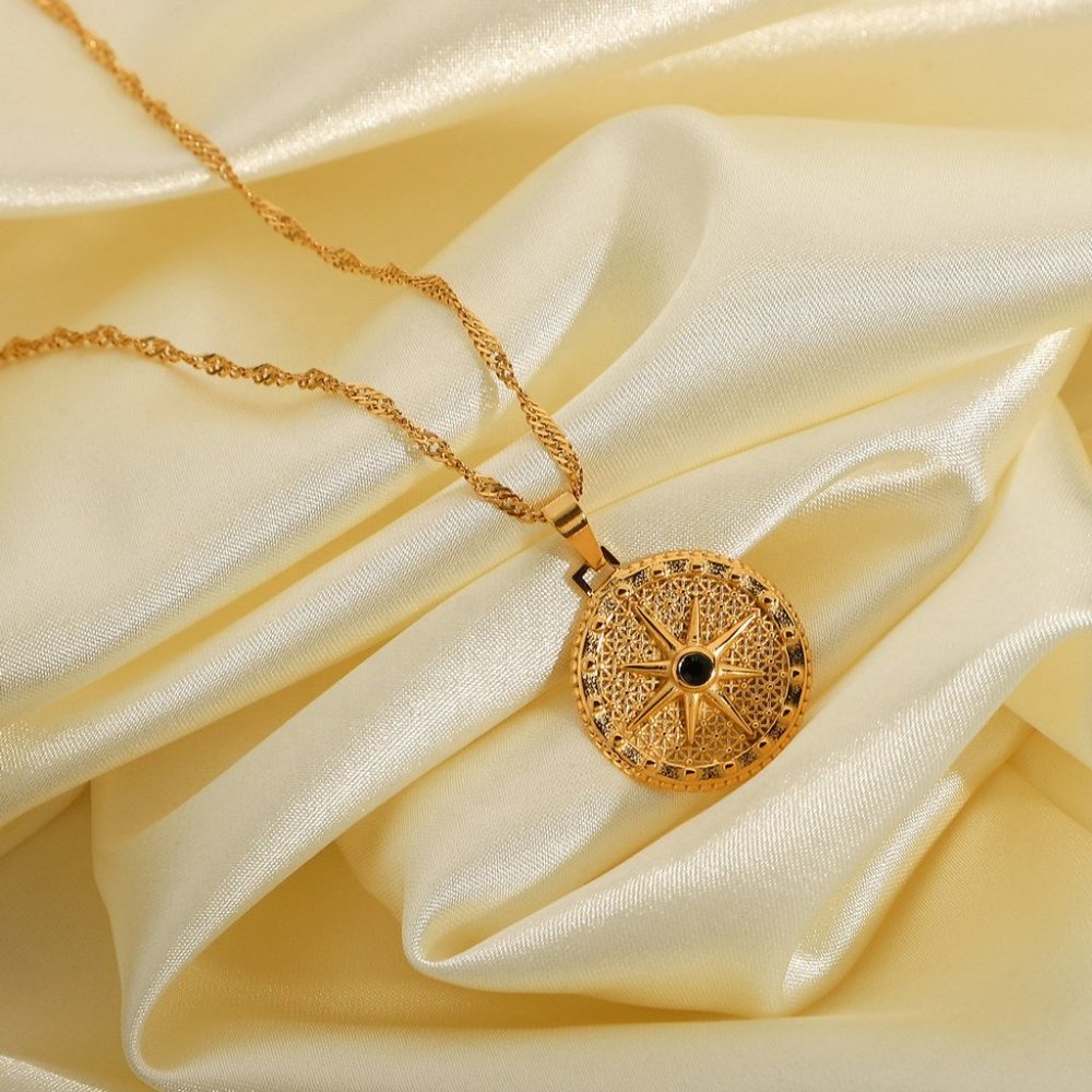 Scarlett Necklace - Picture 2 of 6